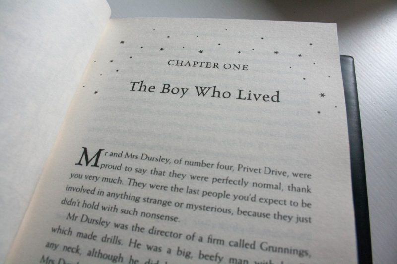 Leggere Harry Potter e La Pietra Filosofale a 30 anni, in inglese