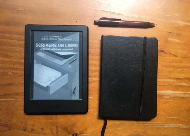 Sulla Scrittura: Recensione di Scrivere un libro (farselo pubblicare veramente)